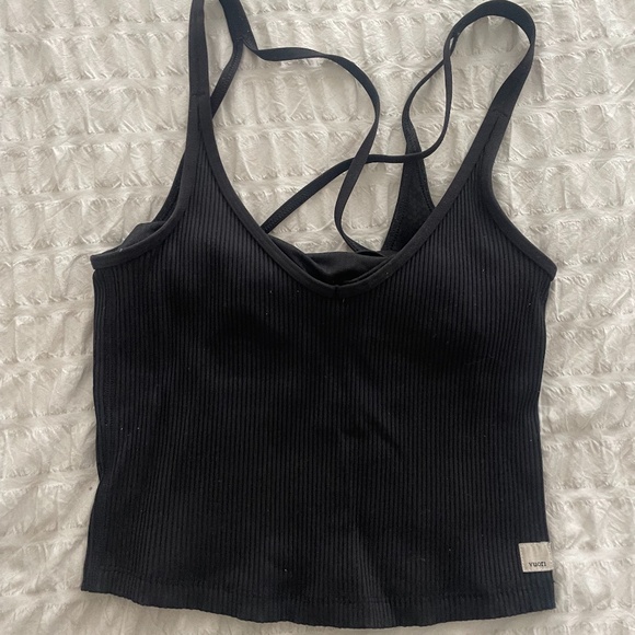 Vuori Tops - Vuori Crop Tank